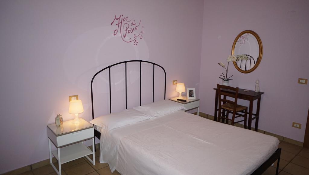 Agriturismo Fior Di Pesco Hotell Sommacampagna Eksteriør bilde