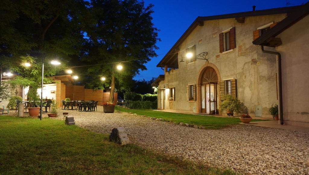 Agriturismo Fior Di Pesco Hotell Sommacampagna Eksteriør bilde
